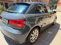 Usado Audi A1 Sportback Attraction 95 CV (69 kW) 2016 Gris / plata Utilitario
