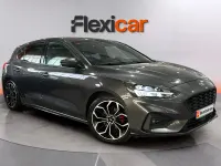 Używany Ford Focus ST-Line 184 KM (135 kW) 2018 Szary Sedan/Limuzyna