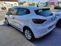 Usado Renault Clio Business 101 CV (74 kW) 2021 Blanco Utilitario