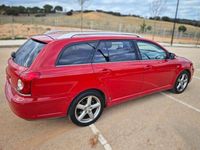 Usado Toyota Avensis Executive 177 CV (130 kW) 2007 Rojo Familiar