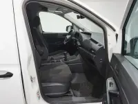 Käytetty VW Caddy 102 HP (75 kW) 2021 Valkoinen Tila-auto
