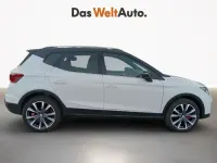 Usado Seat Arona FR 115 CV (84 kW) 2025 Blanco SUV