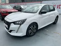 Usado Peugeot 208 Allure 100 CV (73 kW) 2020 Blanco Utilitario