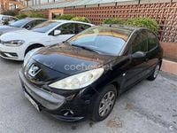 Usado Peugeot 206+ 60 CV (44 kW) 2010 Negro Utilitario