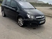 Usado Opel Zafira Elegance 100 HP (73 kW) 2006 Preto Monovolume