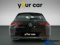 Usado Mercedes CLA200 Shooting Brake 150 CV (110 kW) 2022 Negro Familiar