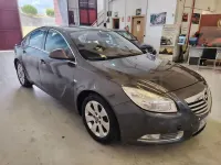 Usado Opel Insignia Edition 130 CV (95 kW) 2011 Gris / plata Berlina
