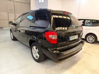 Usado Chrysler Voyager 150 CV (110 kW) 2008 Negro Monovolumen