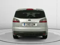 Usado Ford S-MAX Trend 140 CV (102 kW) 2009 Gris / plata Monovolumen