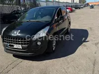 Usado Peugeot 3008 Active 120 CV (88 kW) 2010 Negro Familiar