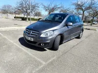 Usado Mercedes B180 109 CV (80 kW) 2010 Gris / plata Monovolumen