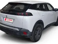 Usado Peugeot e-2008 Active 100 kW (136 CV) 2022 Blanco SUV
