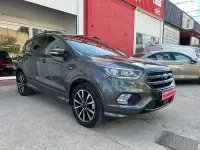 Usado Ford Kuga ST-Line 150 CV (110 kW) 2018 Gris / plata SUV