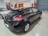 Usado Renault Mégane Dynamique 115 CV (84 kW) 2013 Negro Berlina