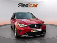 Usado Seat Arona FR 150 CV (110 kW) 2023 Burdeos SUV