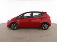 Usado Hyundai ix20 Comfort 90 CV (66 kW) 2018 Rojo Utilitario
