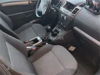 Usado Opel Zafira Sport 120 CV (88 kW) 2008 Gris / plata Monovolumen