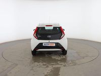 Usado Toyota Aygo X-play 72 CV (52 kW) 2019 Blanco Utilitario