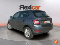 Usado Skoda Fabia Ambition 95 CV (69 kW) 2020 Gris / plata Utilitario