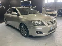Usado Toyota Avensis Executive 126 CV (92 kW) 2008 Gris / plata Berlina