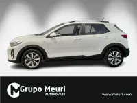 Usado Kia Stonic 101 CV (74 kW) 2023 Blanco SUV