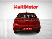 Usado Kia Rio 84 CV (61 kW) 2022 Rojo Berlina