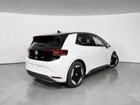 Usado VW ID.3 Pro 150 kW (204 CV) 2025 Blanco glaciar metalizado con techo negro Utilitario