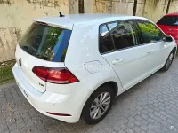 Usado VW Golf VII Advance 110 CV (80 kW) 2017 Blanco Familiar