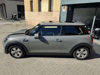 Usado Mini ONE 102 CV (75 kW) 2021 Gris Utilitario