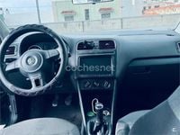 Usado VW Polo Advance 85 CV (62 kW) 2010 Negro Utilitario
