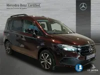 Usado Mercedes EQT200 89 kW (122 CV) 2023 Rojo Monovolumen