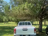 Usado Toyota HiLux 150 CV (110 kW) 2022 Blanco Pickup/Camioneta