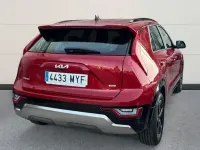 Usado Kia Niro 129 CV (94 kW) 2025 Rojo SUV