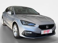 Usado Seat Leon Style 115 CV (84 kW) 2023 Gris / plata Berlina