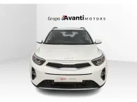 Usado Kia Stonic 100 CV (73 kW) 2022 Blanco SUV