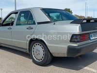 Usado Mercedes 190 160 CV (117 kW) 1987 Gris / plata Berlina