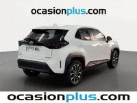 Usado Toyota Yaris Hybrid Active 116 CV (85 kW) 2024 Blanco Pickup/Camioneta