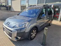 Usado Peugeot Partner Tepee Outdoor 92 CV (67 kW) 2011 Azul Monovolumen