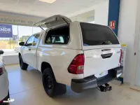 Usado Toyota HiLux 150 CV (110 kW) 2023 Blanco Pickup/Camioneta