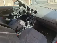 Usado Seat Ibiza Stylance 75 CV (55 kW) 2003 Rojo Utilitario