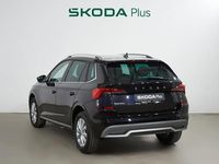 Usado Skoda Kamiq 110 CV (80 kW) 2022 Negro SUV
