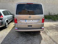 Usado VW Caravelle Trendline 150 CV (110 kW) 2017 Beige Monovolumen