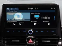 Usado Hyundai Ioniq 100 kW (136 CV) 2022 Blanco Utilitario