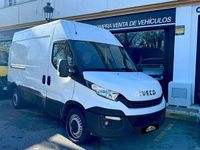 Usado Iveco Daily 116 CV (85 kW) 2017 Blanco Berlina
