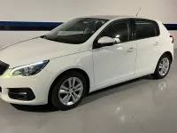 Usado Peugeot 308 Active 130 CV (95 kW) 2021 Blanco Berlina