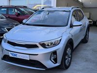 Usado Kia Stonic 84 CV (61 kW) 2022 Gris SUV