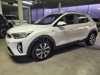 Usado Kia Stonic 100 CV (73 kW) 2022 Blanco SUV