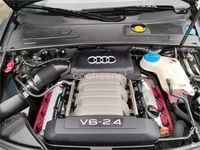 Usado Audi A6 170 CV (125 kW) 2005 Azul Berlina