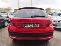 Usado Peugeot 207 68 CV (50 kW) 2014 Rojo Descapotable
