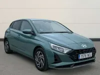 Usado Hyundai i20 101 HP (74 kW) 2025 Verde Citadino